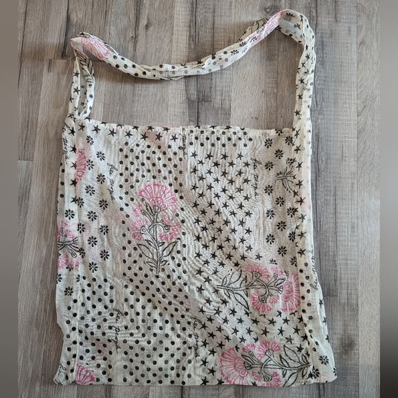 Free People Handbags - 3/$20 Free People Shopper Bag